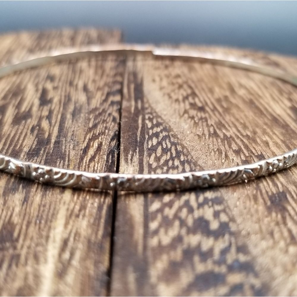 Into the mist scroll bracelet B928